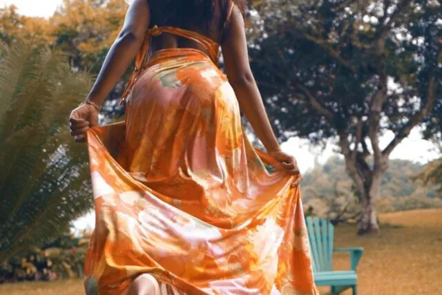 Photo how to wear satin flawlessly
